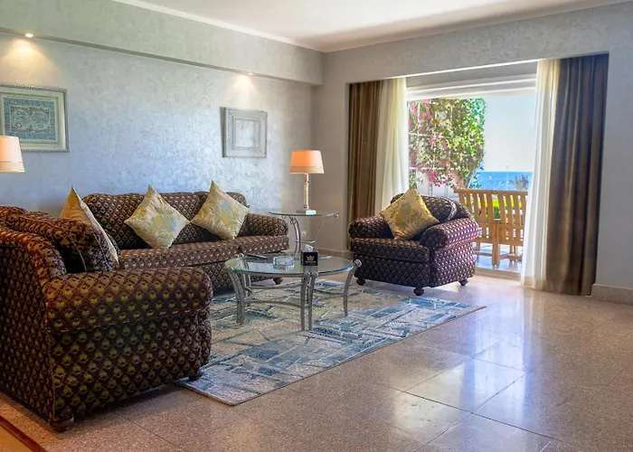 Monte Carlo & (adults Only)